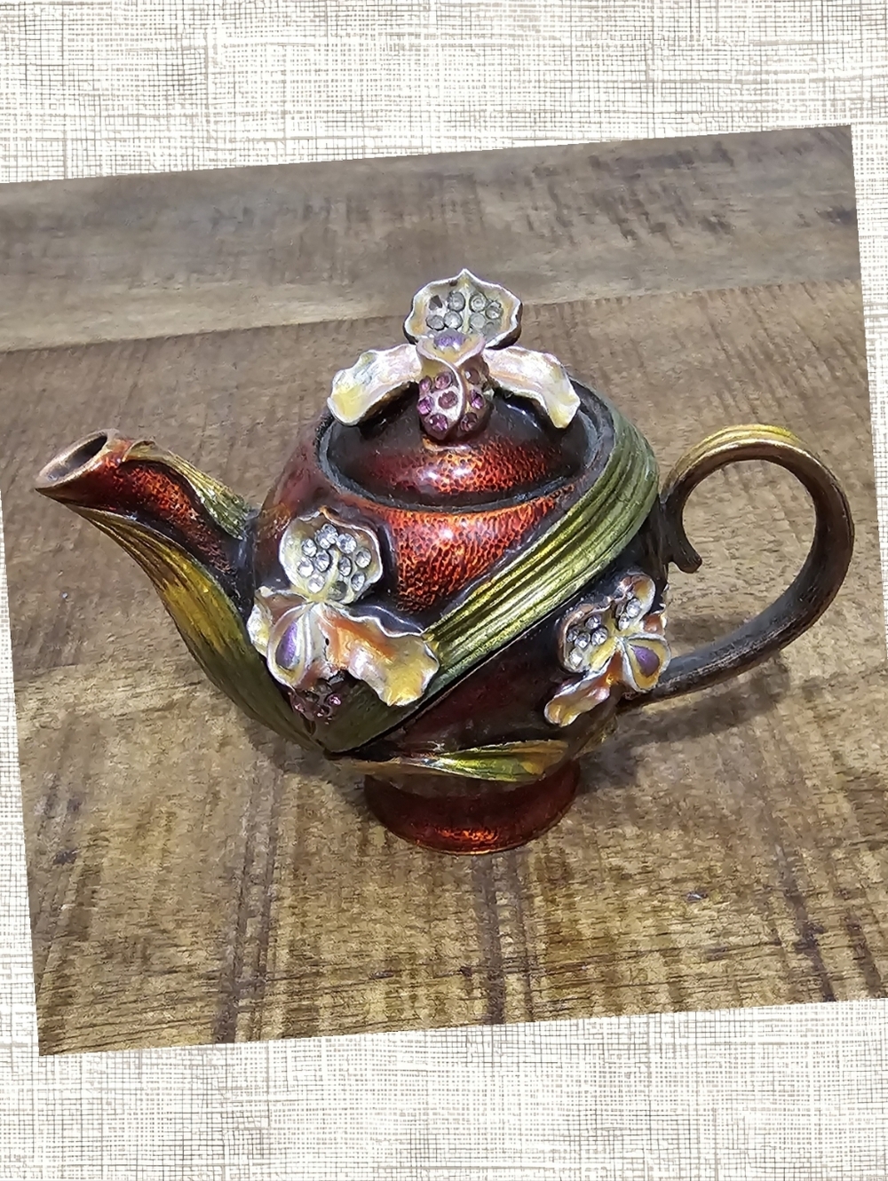 Rucinni Orchids Floral Mini Teapot in Metallic and Gold